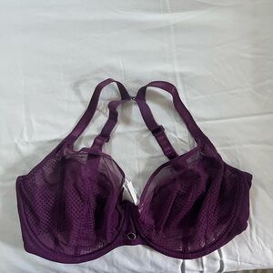 Chantelle underwire convertible / racer back bra